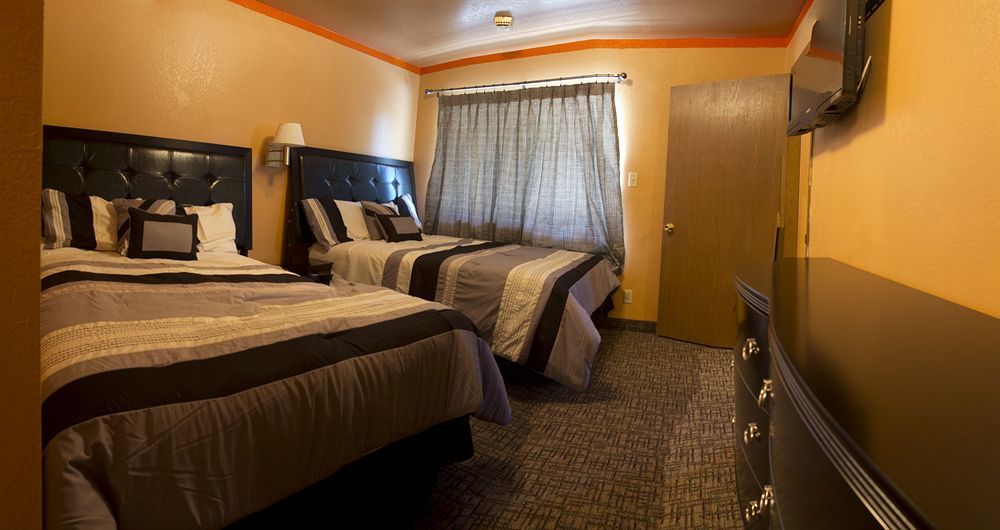 Capitol Inn & Suites Pierre Buitenkant foto