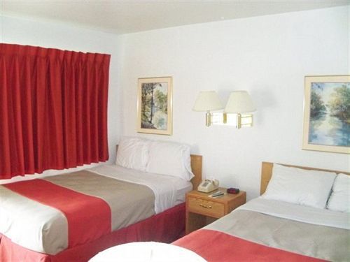 Capitol Inn & Suites Pierre Buitenkant foto